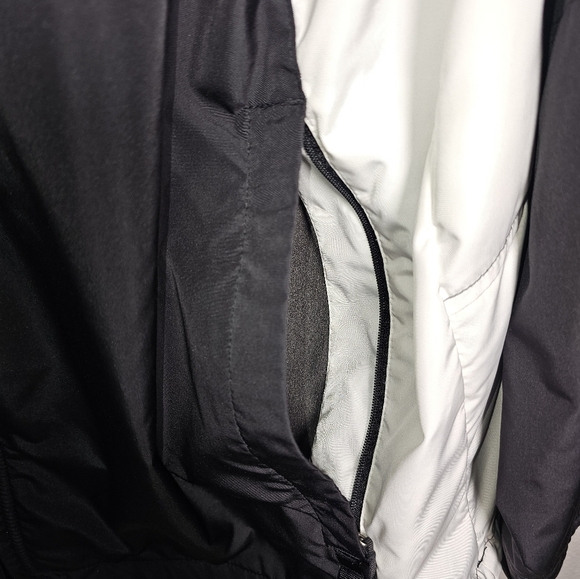 Mens Black and White Under Armour Windbreaker Jacket Colorblock Size Large - Picture 7 of 15